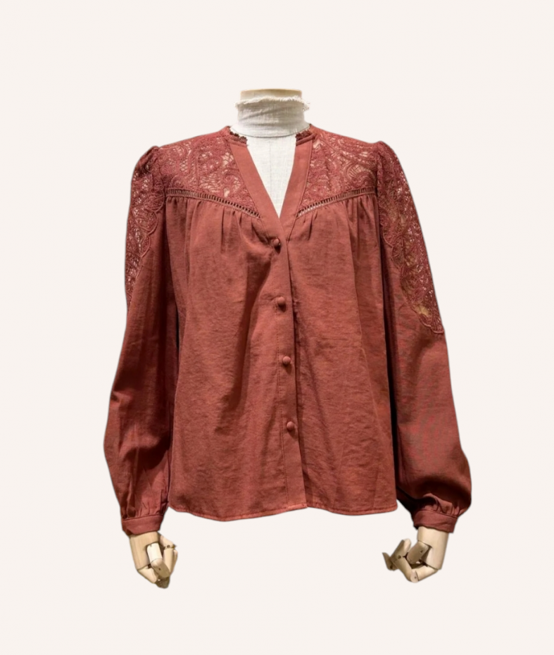 Camisa de manga larga con encaje en color terracota