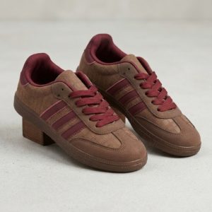 Zapatilla deportiva para mujer casual marrón/burdeos