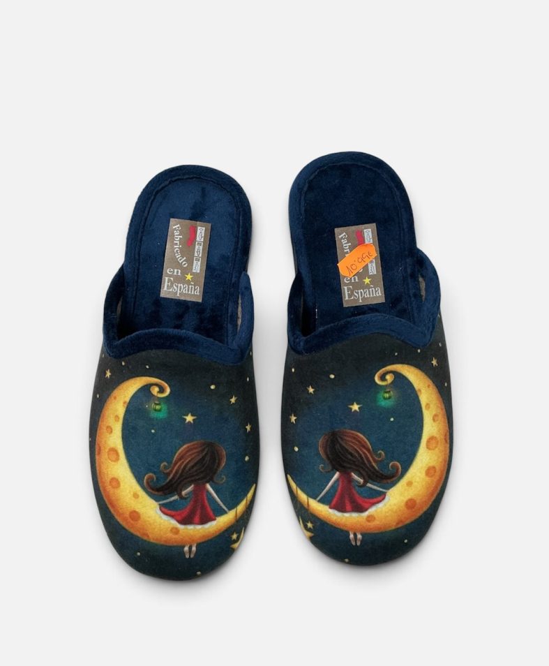 Zapatillas de Casa para Mujer Diseño Niña en la Luna | Fabricadas en España